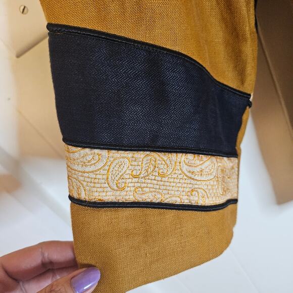 Randi Hilleso Art to wear silk linen lounge jacket. Size M - Picture 11 of 16